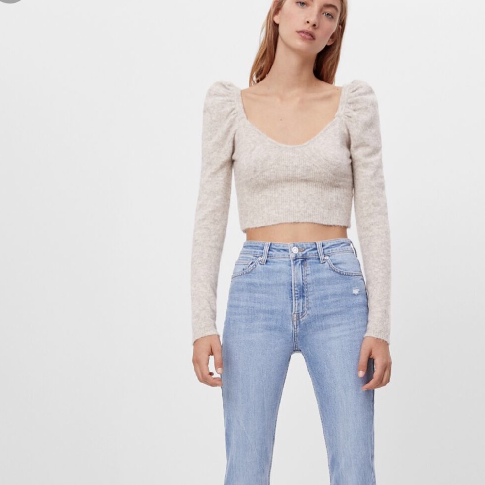 NWT. Puff sleeve crop sweater. Bershka brand - sister brand of Zara.  NWT